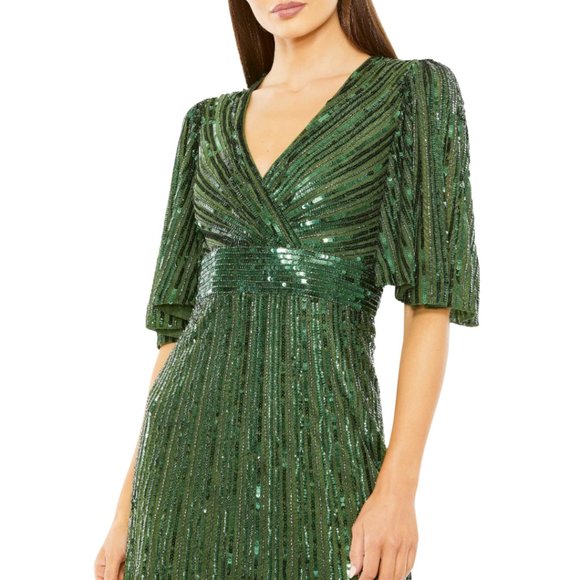 Mac Duggal 23010 Size 8 Green Flutter Sleeve Deep V Ruffle Hem Sequin Gown Dress - Picture 3 of 4